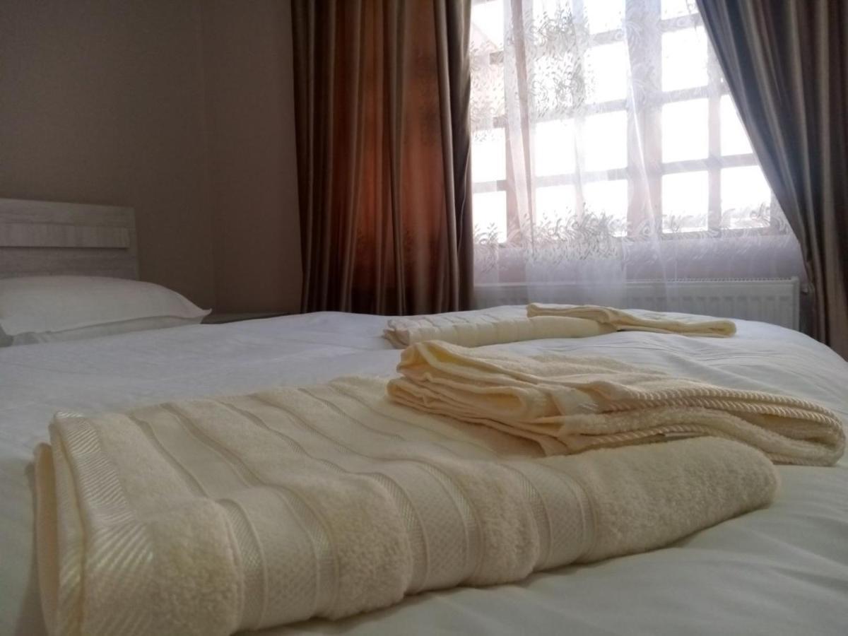 Istirohat Guest House Semerkant Dış mekan fotoğraf